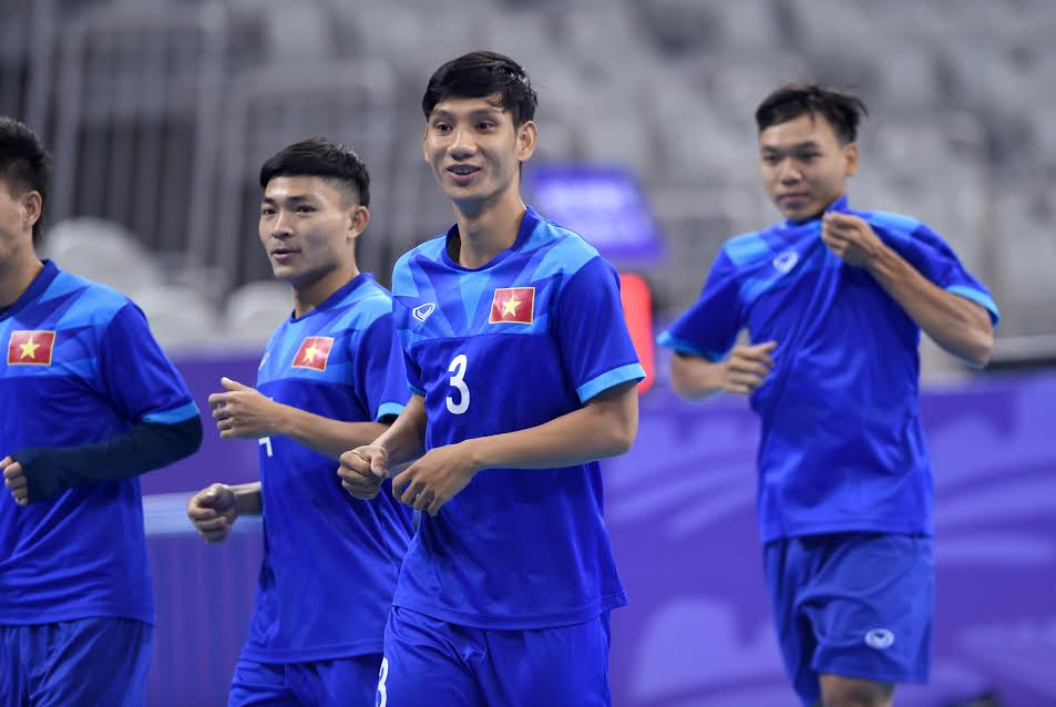 Tuyển futsal Việt Nam tự tin trước trận gặp đội hạng 8 thế giới futsal viet nam, doi tuyen futsal, futsal, tu hung