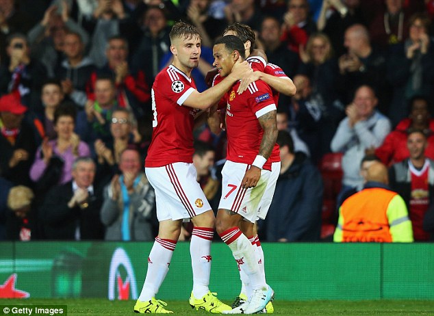 Với màn trình diễn ấn tượng trong lần đầu cùng Man Utd chinh chiến tại Champions League, Depay đang trên đường trở thành một tượng đài mới của bóng đá thế giới, theo như cách nói của ngôi sao đang khoác áo Bayern Munich Arjen Robben.