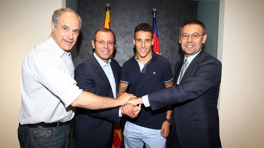 Bóng đá Quốc tế - Tello chính thức gia hạn hợp đồng với Barca đến năm 2018