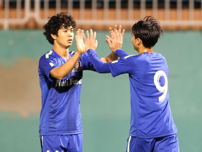Công Phượng, Văn Toàn, HAGL, V League 2015, HLV Guillaume Graechen, Thái Lan