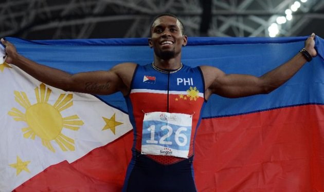 VĐV Philippines,điền kinh Philippines, áo có hình quốc kỳ in ngược,sea games 28,điền kinh sea games 28,u23 việt nam vs u23 thái lan