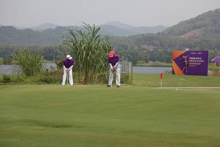 Các golf thủ tranh tài ở vòng loại giải vô địch golf thế giới TPBank TPBank,Golf thủ,VCK giải vô địch golf thế giới TPBank 2015,sân Golf Đại Lải,sân golf Đầm Vạc,World Amateur Golfers Championship 2015,sân golf Thủ Đức,Ngân hàng Thương mại Cổ phần Tiên Phong,Vietnam Final 2015