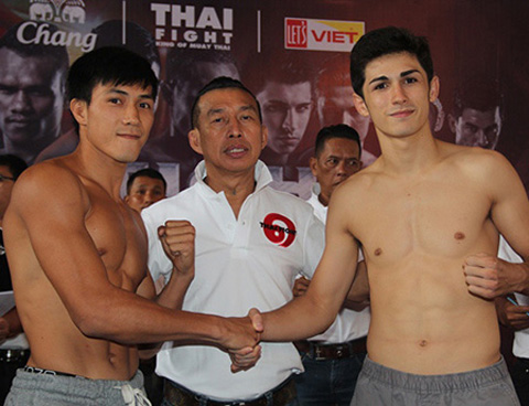 Võ sỹ Pháp cay cú sau thất bại trước Nguyễn Trần Duy Nhất Nguyễn Trần Duy Nhất, Victor Pinto, Việt Nam, Thái Lan, Muay Thái, Thai Fight, Duy Nhất thắng Pinto, Pinto cay cú Duy Nhất