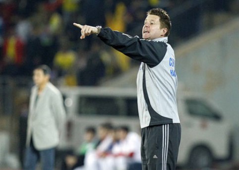 HLV Dylan Kerr vẫn an toàn tại Hải Phòng HLV Dylan Kerr, V-league 2014