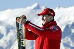 27 ngày sau vụ tai nạn: Schumacher bắt đầu được làm vật lý trị liệu 27 ngày sau vụ tai nạn: Schumacher bắt đầu được làm vật lý trị liệu