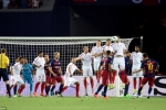 VIDEO: 2 pha sút phạt thành bàn của Messi trong trận Siêu Cup châu Âu VIDEO: 2 pha sút phạt thành bàn của Messi trong trận Siêu Cup châu Âu