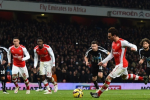 Koscielny tỏa sáng, Arsenal mở màn năm mới rực rỡ Koscielny tỏa sáng, Arsenal mở màn năm mới rực rỡ