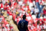 Cầu thủ từng khoác áo MU và Chelsea trở về Pháp tập luyện Cầu thủ từng khoác áo MU và Chelsea trở về Pháp tập luyện