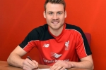 Trụ cột cam kết tương lai với Liverpool Trụ cột cam kết tương lai với Liverpool