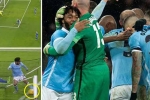 Man City loại Everton với bàn thắng gây tranh cãi Man City loại Everton với bàn thắng gây tranh cãi
