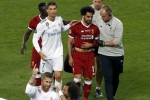 Bị Ramos khóa tay, Salah nguy cơ lớn bỏ lỡ World Cup 2018 Bị Ramos khóa tay, Salah nguy cơ lớn bỏ lỡ World Cup 2018