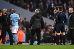 Cãi nhau tay đôi nảy lửa với trọng tài, Pep Guardiola bị đuổi lên khán đài Cãi nhau tay đôi nảy lửa với trọng tài, Pep Guardiola bị đuổi lên khán đài