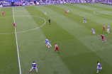 Video bóng đá: Pha chuyền bóng bằng gót như Ronaldinho của Ravel Morrison Video bóng đá: Pha chuyền bóng bằng gót như Ronaldinho của Ravel Morrison