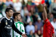 VIDEO: Cách Ronaldo phản ứng với những chiếc thẻ đỏ trong sự nghiệp VIDEO: Cách Ronaldo phản ứng với những chiếc thẻ đỏ trong sự nghiệp