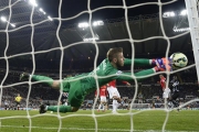 VIDEO: Tốp 5 pha cứu thua xuất sắc vòng 28 Premier League - Dấu ấn De Gea VIDEO: Tốp 5 pha cứu thua xuất sắc vòng 28 Premier League - Dấu ấn De Gea
