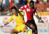 Hạ màn V-League: SLNA bất ngờ văng khỏi top 3 Hạ màn V-League: SLNA bất ngờ văng khỏi top 3
