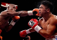 Mayweather thống nhất danh hiệu WBA và WBC, giành 41,5 triệu USD tiền thưởng Mayweather thống nhất danh hiệu WBA và WBC, giành 41,5 triệu USD tiền thưởng