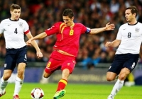 Cựu sao MU khuyên Gerrard đá hậu vệ phải trước Ba Lan Cựu sao MU khuyên Gerrard đá hậu vệ phải trước Ba Lan