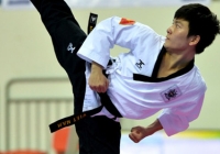 VĐV taekwondo VN bật khóc nức nở vì bị trọng tài xử ép VĐV taekwondo VN bật khóc nức nở vì bị trọng tài xử ép