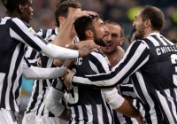 Juventus hướng tới kỉ lục tại Serie A Juventus hướng tới kỉ lục tại Serie A