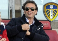 Chủ tịch Cagliari sắp sở hữu Leeds United Chủ tịch Cagliari sắp sở hữu Leeds United