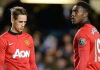 Gary Neville: Chỉ Adnan Januzaj chơi bóng Gary Neville: Chỉ Adnan Januzaj chơi bóng