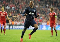 Video bóng đá: Patrice Evra và Arjen Robben đọ siêu phẩm Video bóng đá: Patrice Evra và Arjen Robben đọ siêu phẩm