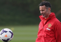 TRỰC TIẾP Man United - Norwich: Chờ tài của Ryan Giggs TRỰC TIẾP Man United - Norwich: Chờ tài của Ryan Giggs
