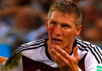 Schweinsteiger: Gã robot và trái tim bất khuất Schweinsteiger: Gã robot và trái tim bất khuất