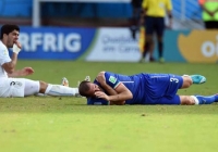 Pavel Nedved: 'Chiellini cư xử như một đứa trẻ' Pavel Nedved: 'Chiellini cư xử như một đứa trẻ'