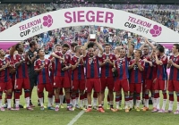 Bayern Munich bảo vệ thành công chức vô địch Telekom Cup 2014 Bayern Munich bảo vệ thành công chức vô địch Telekom Cup 2014