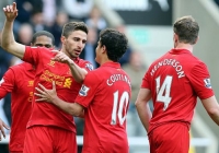 Thêm một tiền đạo chính thức chia tay Liverpool Thêm một tiền đạo chính thức chia tay Liverpool