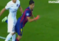 VIDEO: Không tranh được bóng với Thiago Silva, Suarez chơi đá hậu như ngựa VIDEO: Không tranh được bóng với Thiago Silva, Suarez chơi đá hậu như ngựa