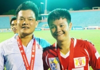 HLV Nguyễn Văn Sỹ nói gì khi gọi Văn Quyến trở lại sân cỏ? HLV Nguyễn Văn Sỹ nói gì khi gọi Văn Quyến trở lại sân cỏ?