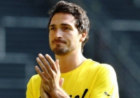 Mats Hummels khiến MU buồn Mats Hummels khiến MU buồn