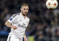 Real Madrid muốn bán Benzema Real Madrid muốn bán Benzema