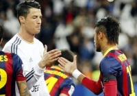 Neymar: 'Ronaldo xứng đáng bị treo giò' Neymar: 'Ronaldo xứng đáng bị treo giò'
