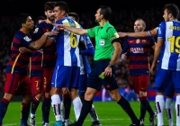 Barca đau đầu khi Luis Suarez sắp dính án phạt nặng Barca đau đầu khi Luis Suarez sắp dính án phạt nặng