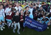Premier League đón tân binh đầu tiên Premier League đón tân binh đầu tiên