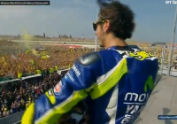 Rossi có màn ăn mừng không tưởng tại San Marino GP Rossi có màn ăn mừng không tưởng tại San Marino GP