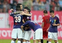 VPF mua 4 chiếc cúp vô địch cho ngày hạ màn V-League VPF mua 4 chiếc cúp vô địch cho ngày hạ màn V-League