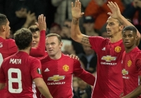 Tin bóng đá Anh 30/9: Ibra lập chiến tích khủng, Arsenal chi đậm cho HLV Wenger Tin bóng đá Anh 30/9: Ibra lập chiến tích khủng, Arsenal chi đậm cho HLV Wenger