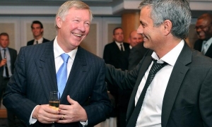 'Mourinho đang đưa M.U đi đúng hướng với tài năng của mình' 'Mourinho đang đưa M.U đi đúng hướng với tài năng của mình'