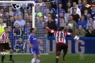 Video bóng đá: Chelsea bị mất oan một quả pen Video bóng đá: Chelsea bị mất oan một quả pen