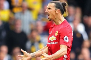 Ibra nhận món quà ‘đặc biệt’ từ ông thầy Mourinho Ibra nhận món quà ‘đặc biệt’ từ ông thầy Mourinho