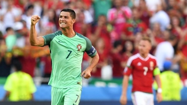 2 trận đấu tỏa sáng của Ronaldo tại Euro 2016 2 trận đấu tỏa sáng của Ronaldo tại Euro 2016