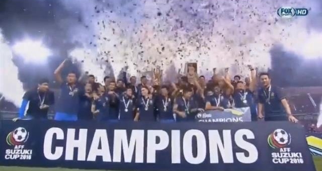 ĐT Thái Lan ăn mừng chức vô địch AFF Cup lịch sử ĐT Thái Lan ăn mừng chức vô địch AFF Cup lịch sử