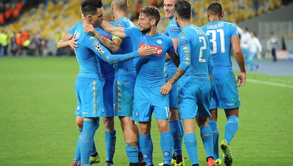Highlights: Napoli 2-0 Nice (Playoff - Champions League) Highlights: Napoli 2-0 Nice (Playoff - Champions League)