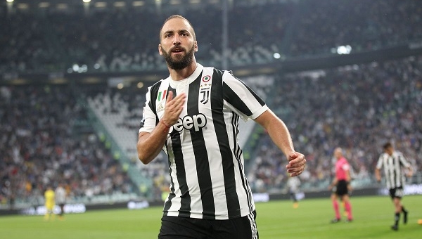 Highlights: Juventus 3-0 Chievo Verona (Serie A) Highlights: Juventus 3-0 Chievo Verona (Serie A)