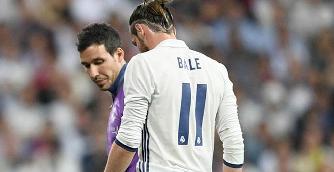 VIDEO: Bale liên tiếp bỏ lỡ cơ hội khiến Real bị cầm hòa VIDEO: Bale liên tiếp bỏ lỡ cơ hội khiến Real bị cầm hòa